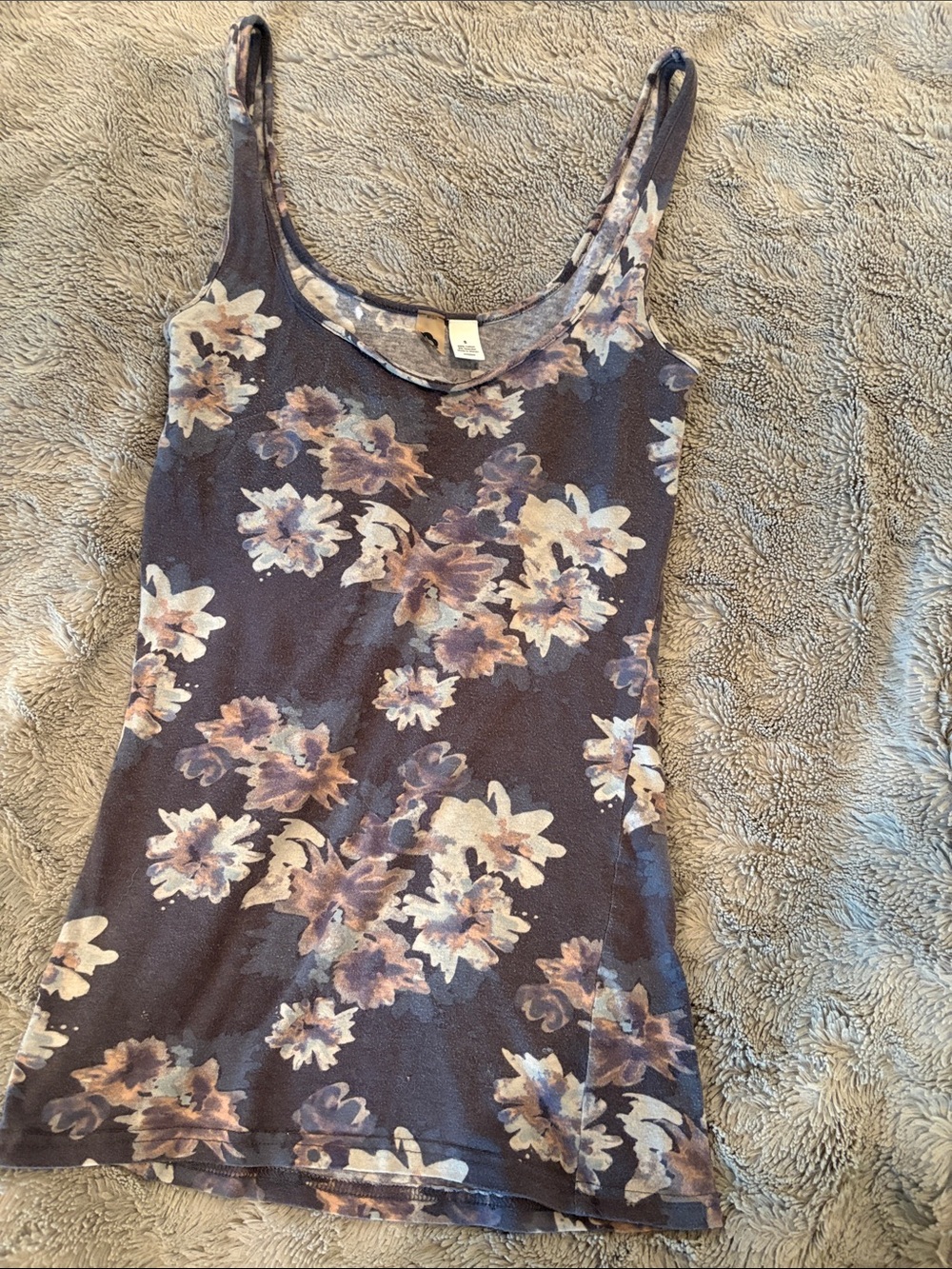 Women's Floral Scoop Tank Top in Purple